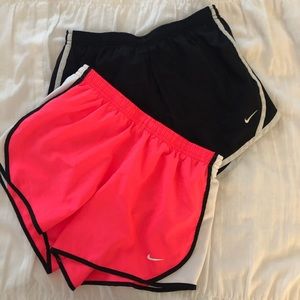 Girls Nike Tempo Running Sorts Bundle Sz L